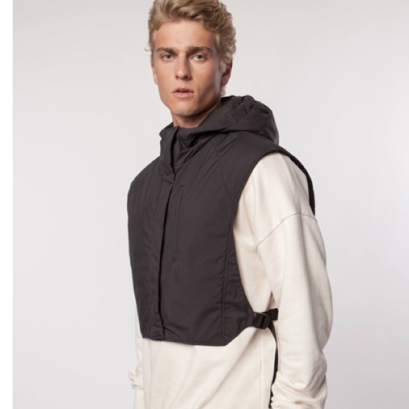 Arys padded vest - Picture 8 of 14